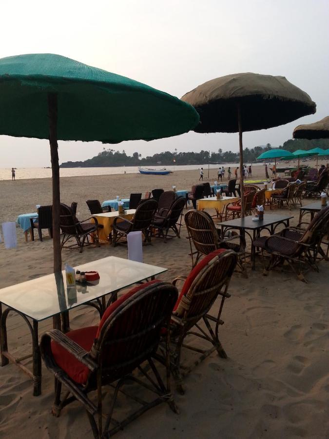 Casa Fiesta Sea Front Beach Huts Patnem Beach Exterior photo